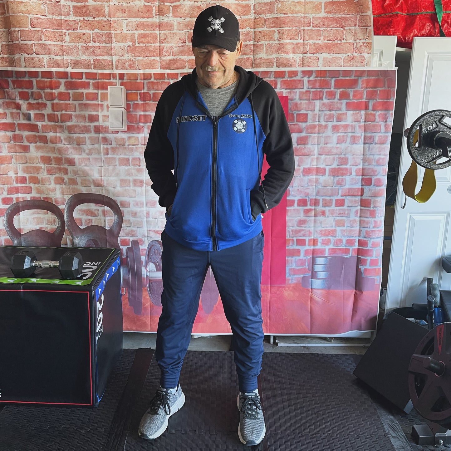 2-Tone Light Hoodie Jacket